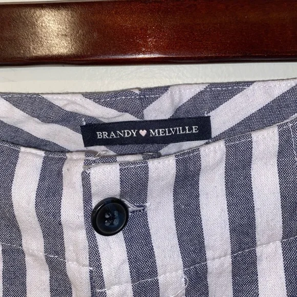 Brandy Melville pinstripe skirt - Picture 4 of 4